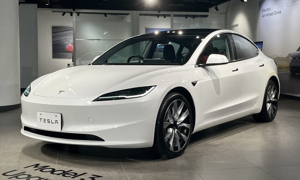 Tesla Model 3 2023