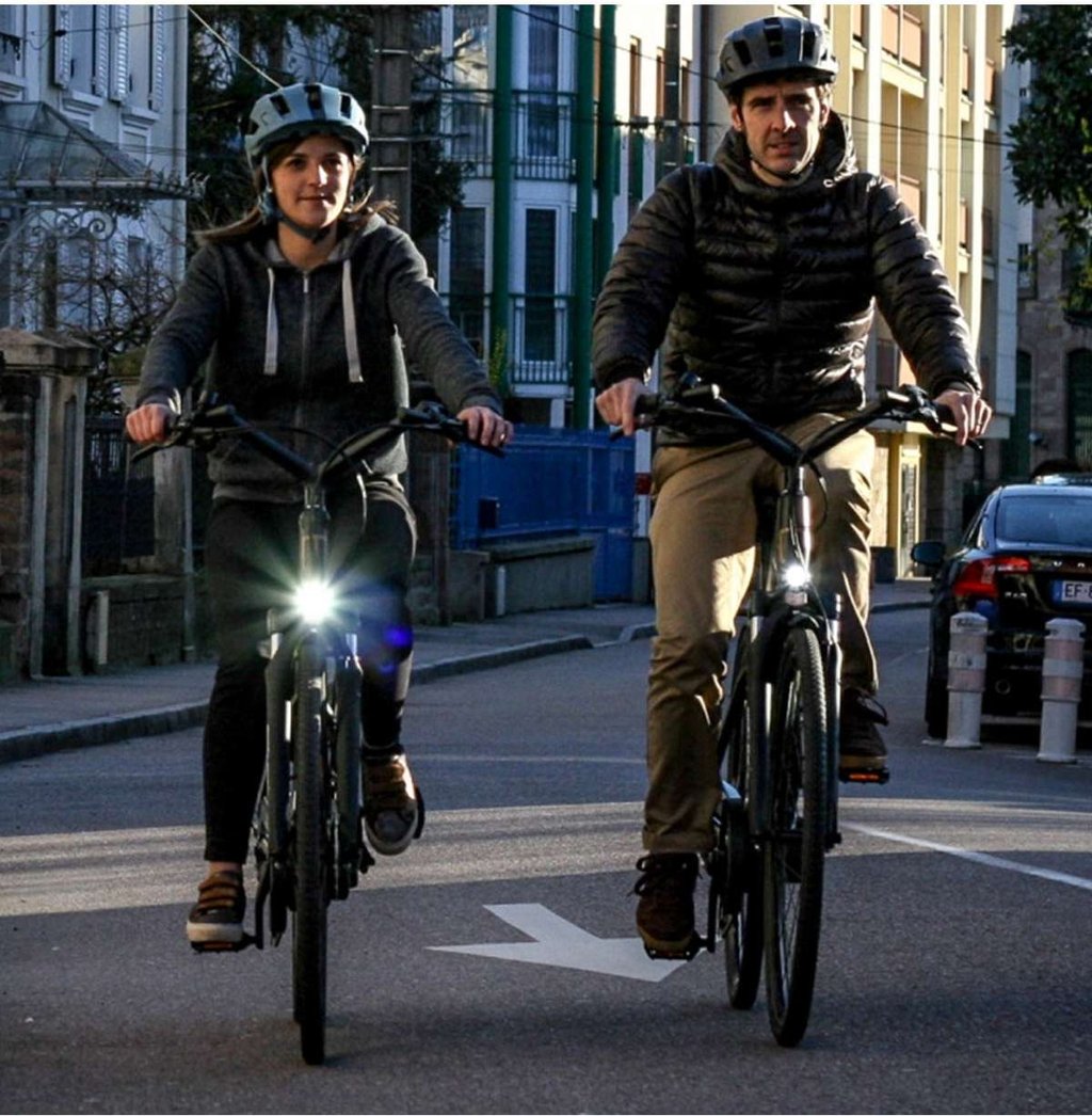 moustache e bike couple e1633352952137