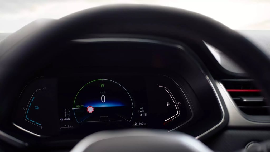 renault captur hybrid 3