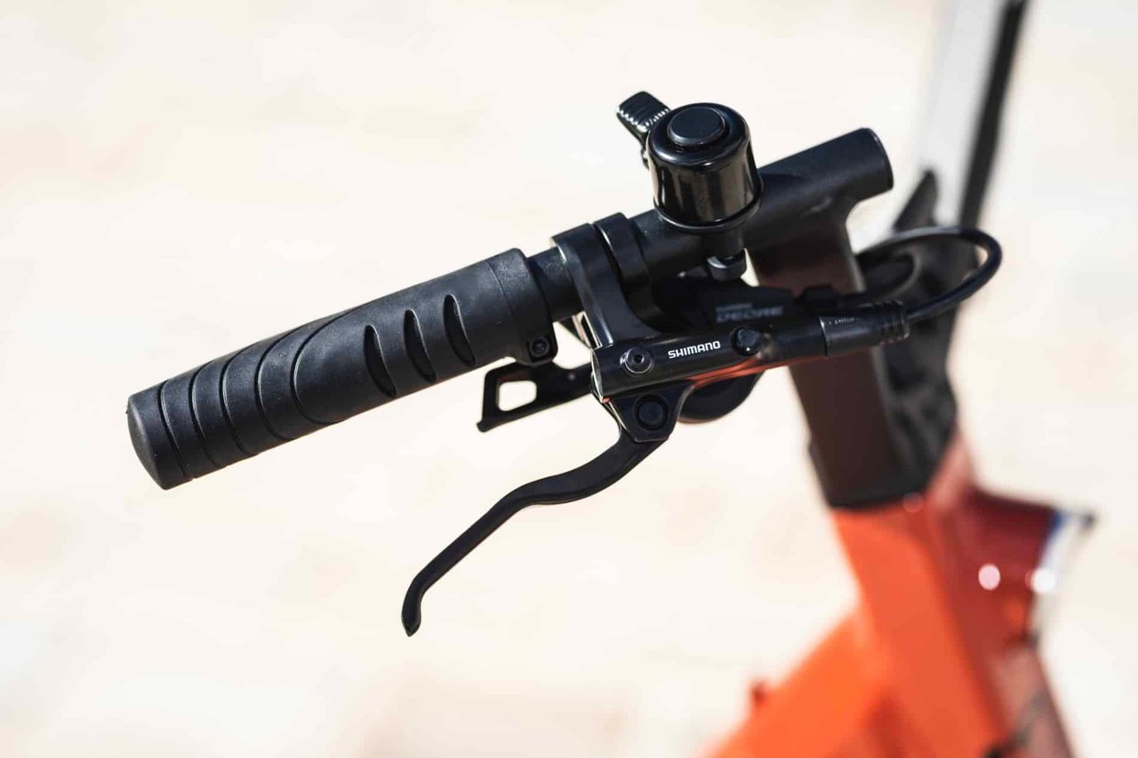 moustache lundi 27 freins