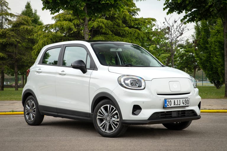 2 leapmotor t03 1.jpg