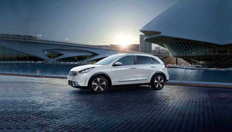 kia niro plug in hybrid.webp