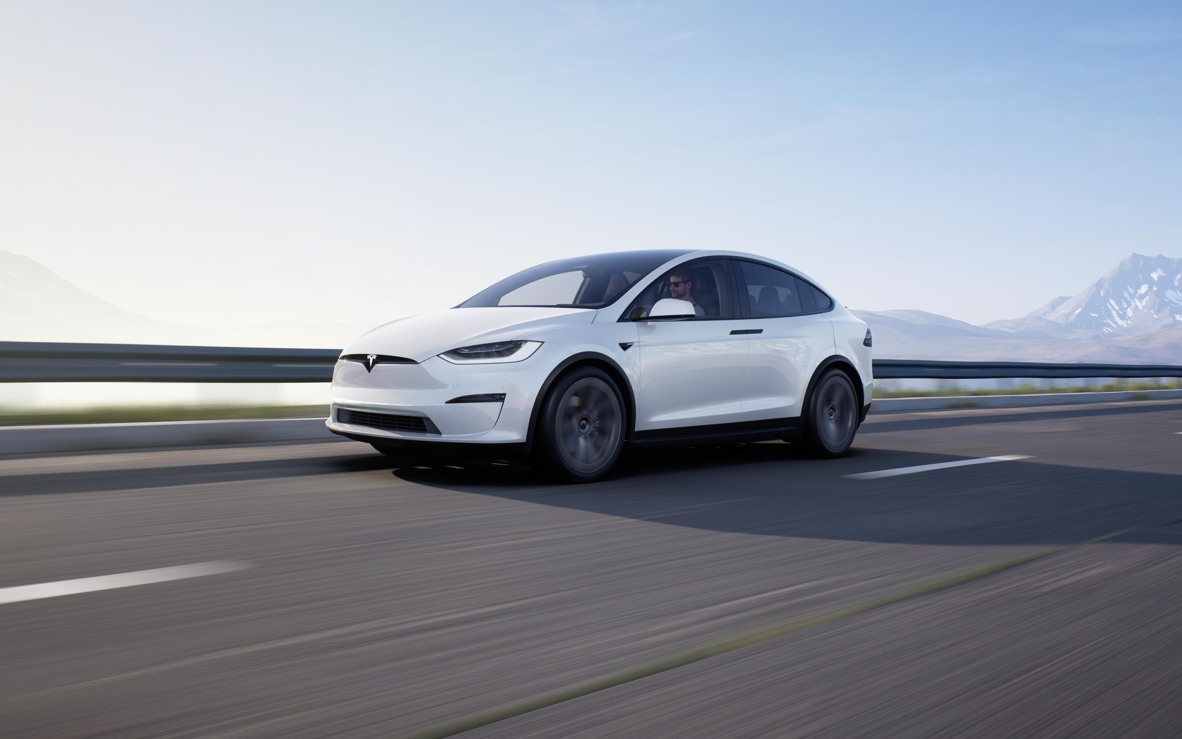 Model X Main Hero Desktop LHD