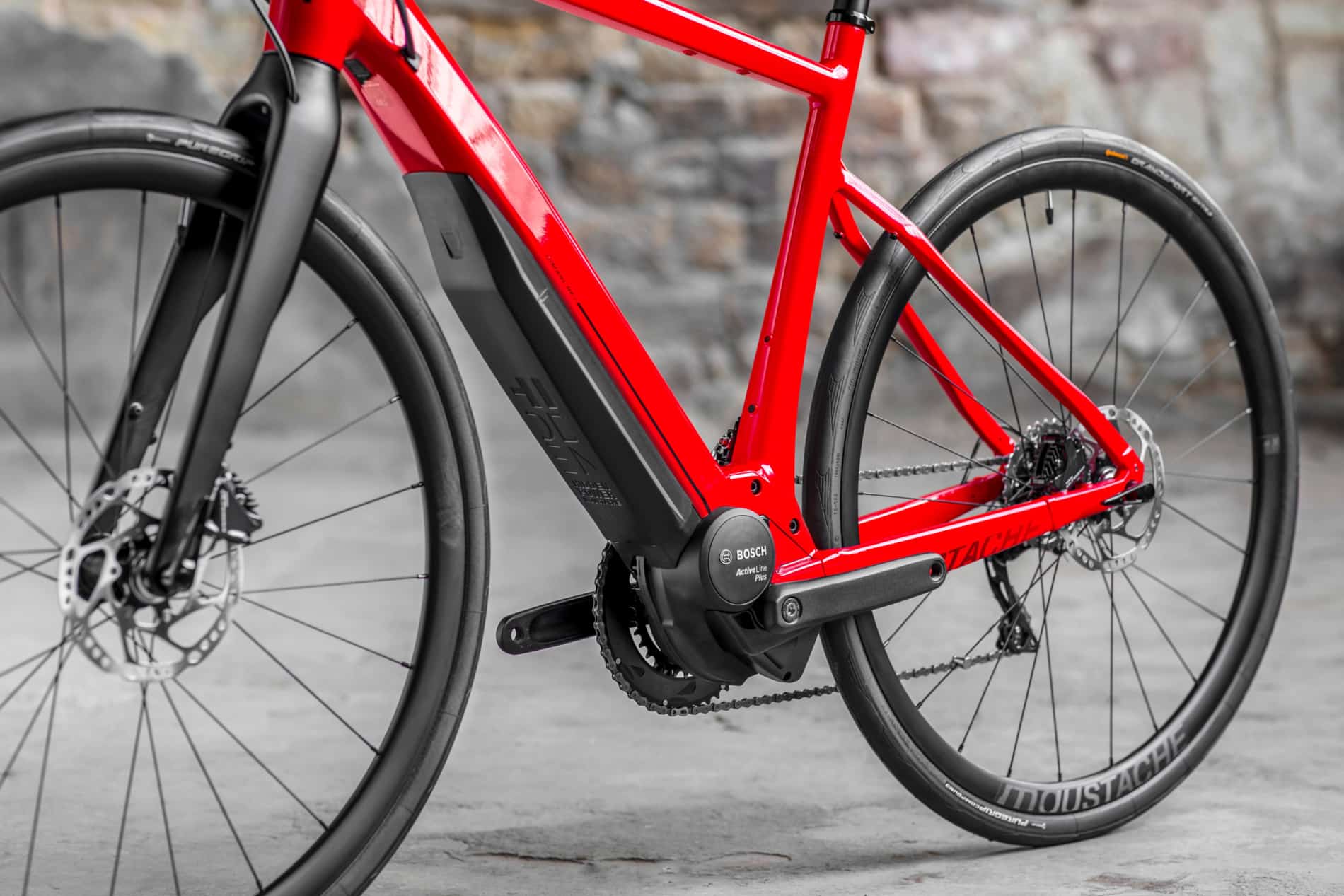 moustache dimanche 28 batterie