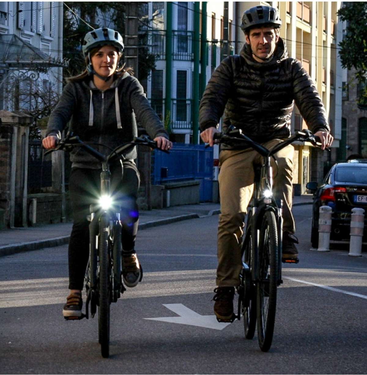 moustache e bike couple e1633352952137