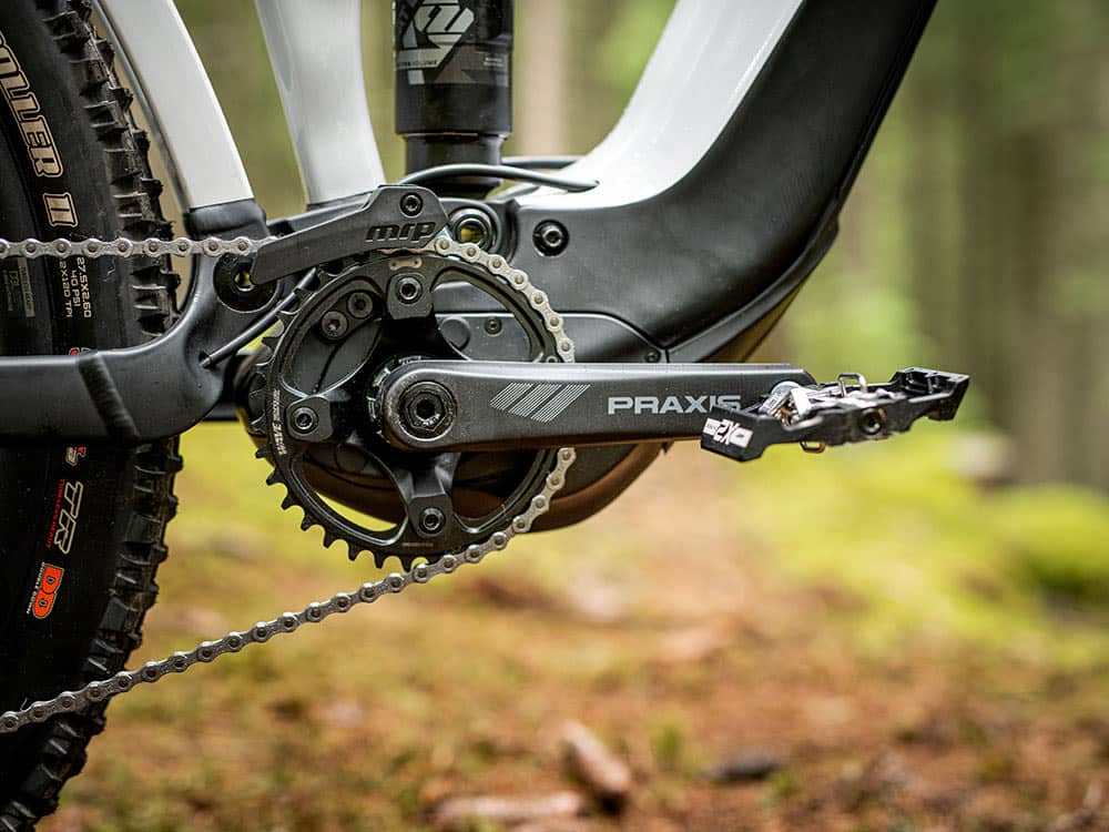 reign e campaign homeblock02