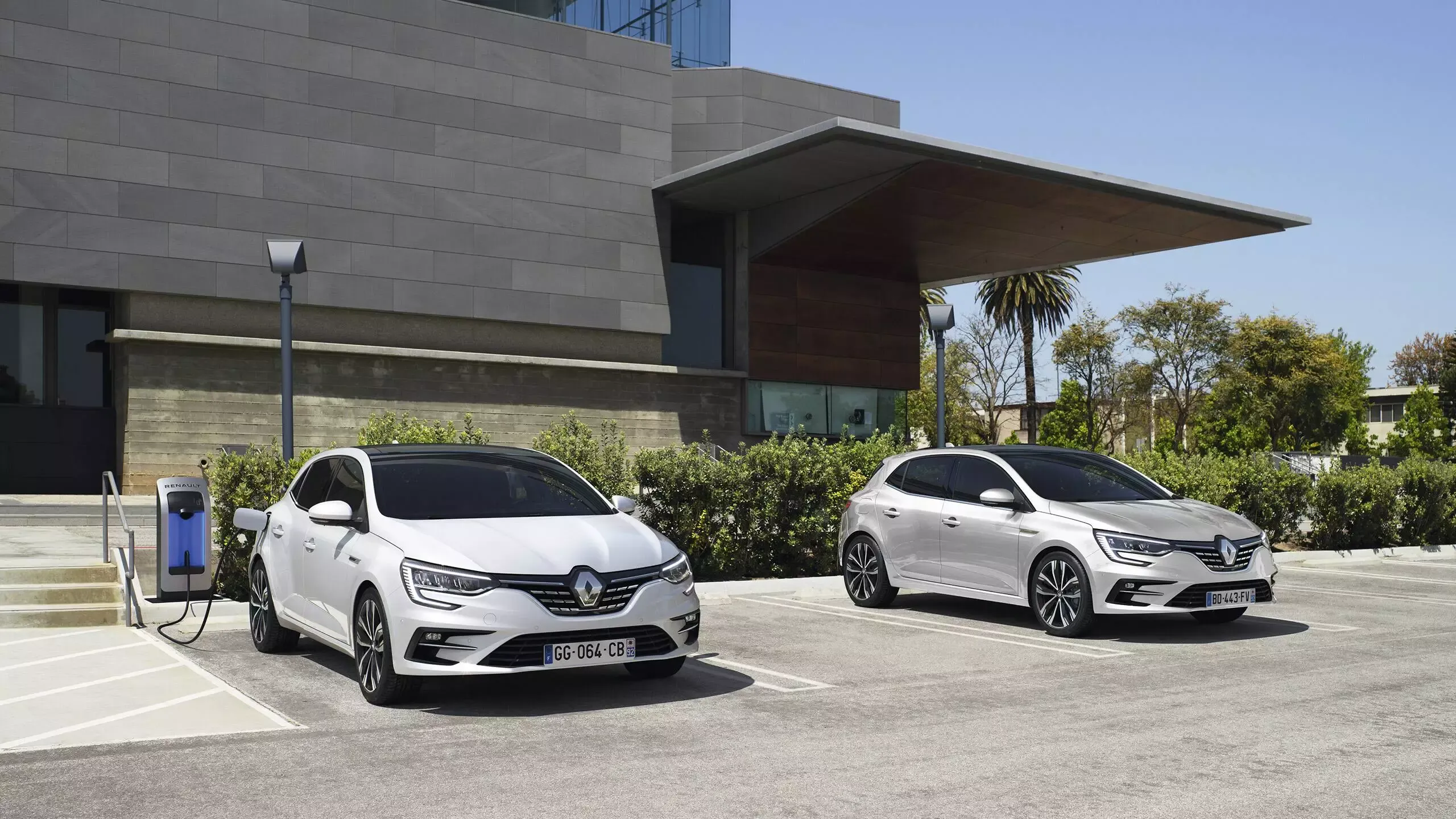 renault captur hybrid 6